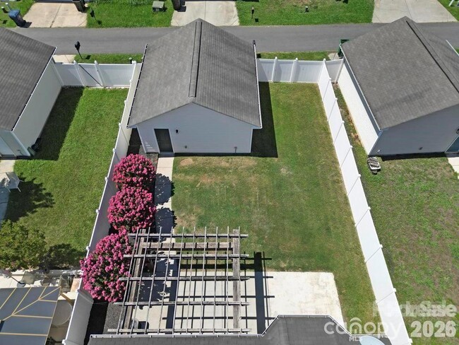 Building Photo - 8723 Westwind Point Dr
