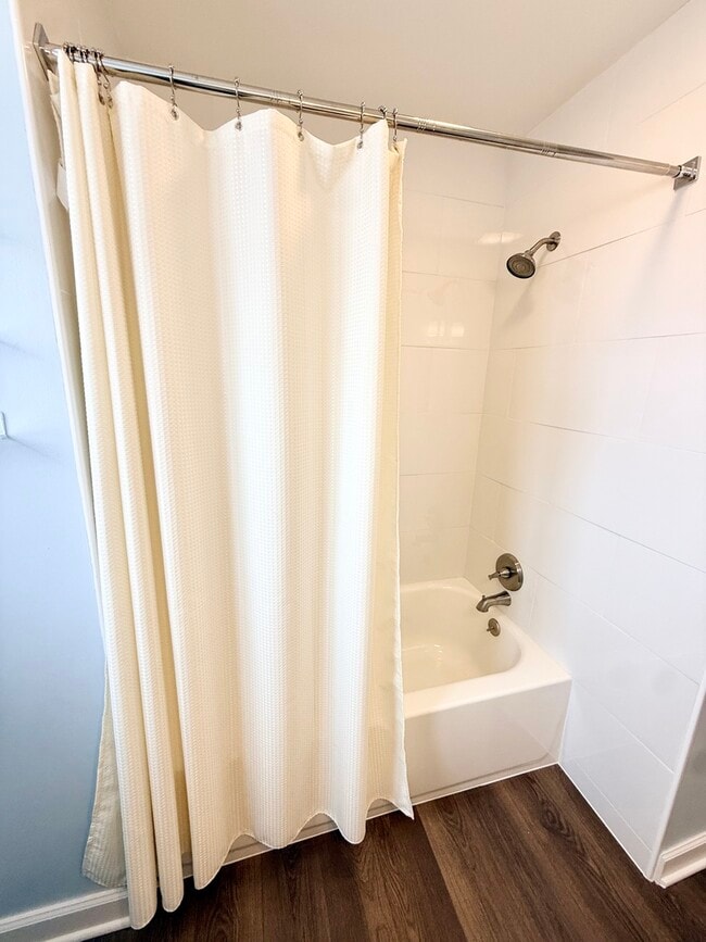 Building Photo - 360 W Fremont Ave