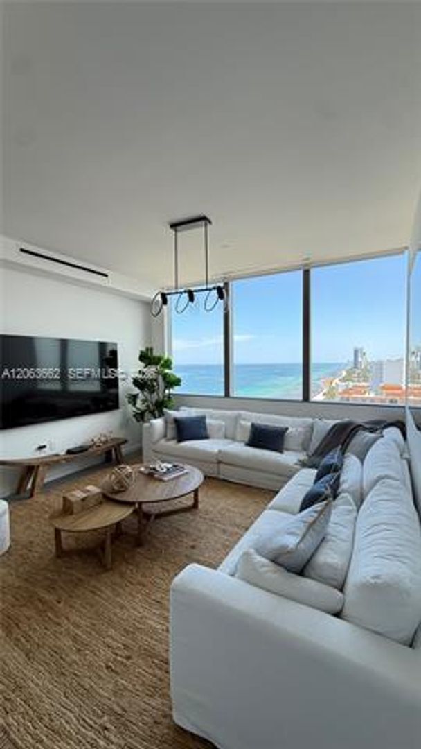 Building Photo - 2000 S Ocean Dr