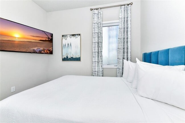 Building Photo - 7740 Sandy Ridge Dr