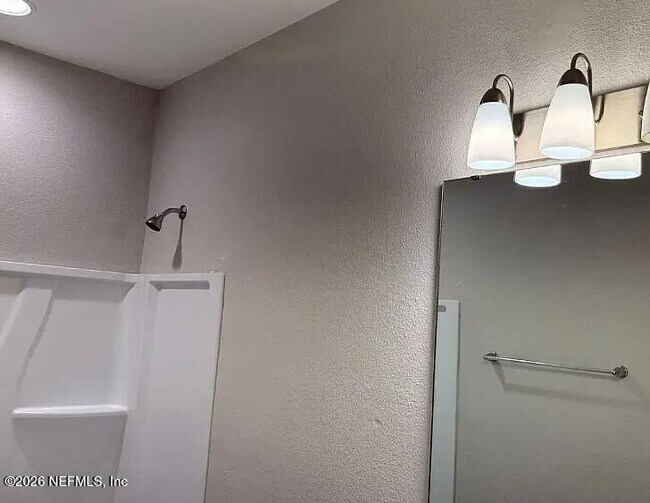 Building Photo - 378 Brandon Lks Dr