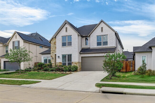 Building Photo - 32018 Crested Knl Ct