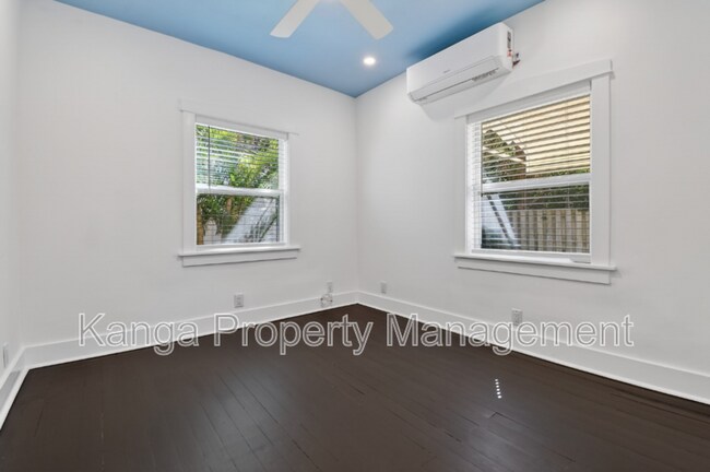 Building Photo - 208 S K St