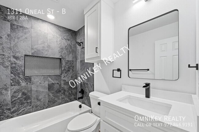 Building Photo - 1311 Oneal St