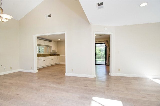 Building Photo - 46 Silkberry