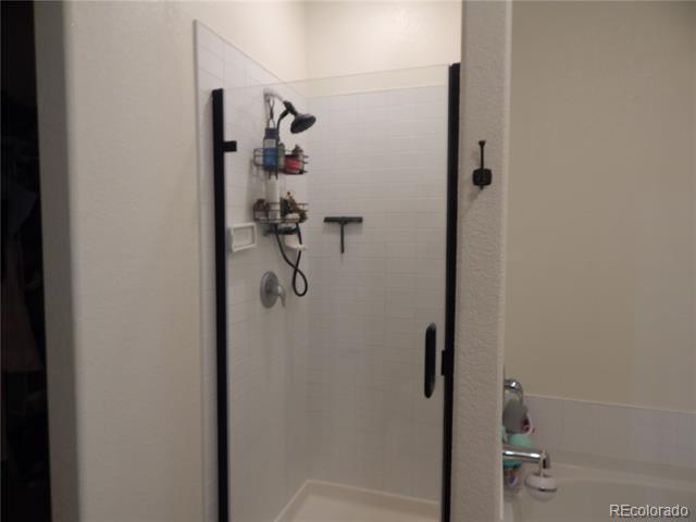 Building Photo - 304 Foster Ave