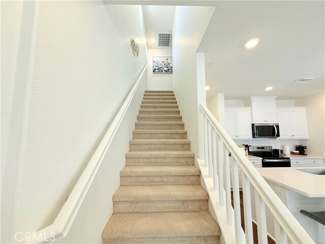 Building Photo - 8543 Midway Ln