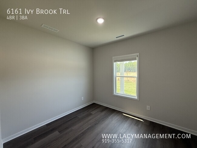 Building Photo - 6161 Ivy Brk Trl
