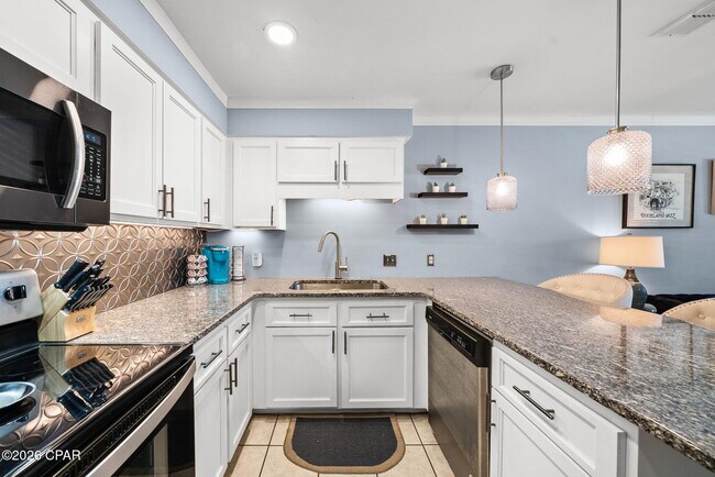 Building Photo - 503 Granada Cir