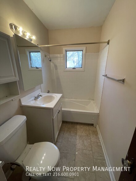 Building Photo - 3614 Lynnfield Rd