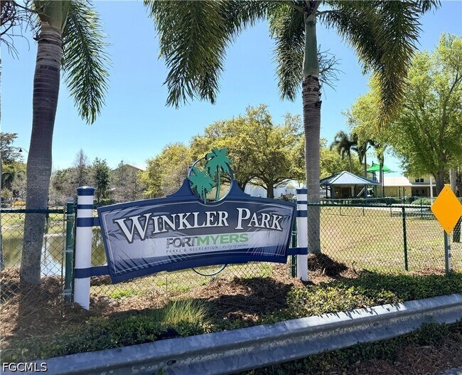 Building Photo - 3706 Broadway