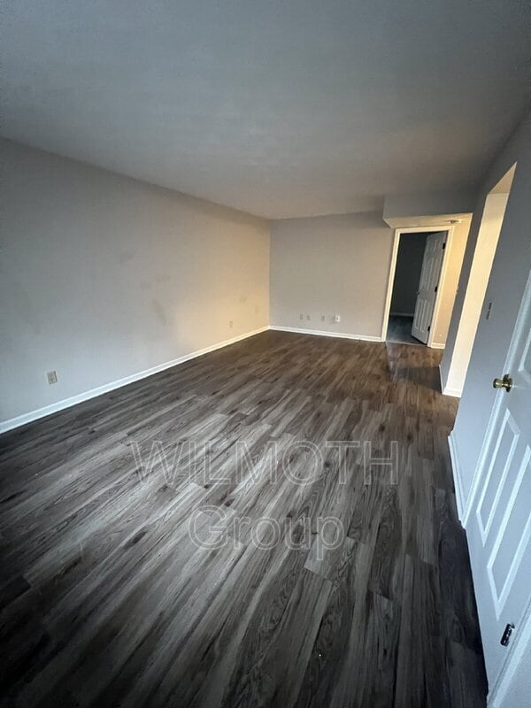 Building Photo - 1320 Millerwood Dr