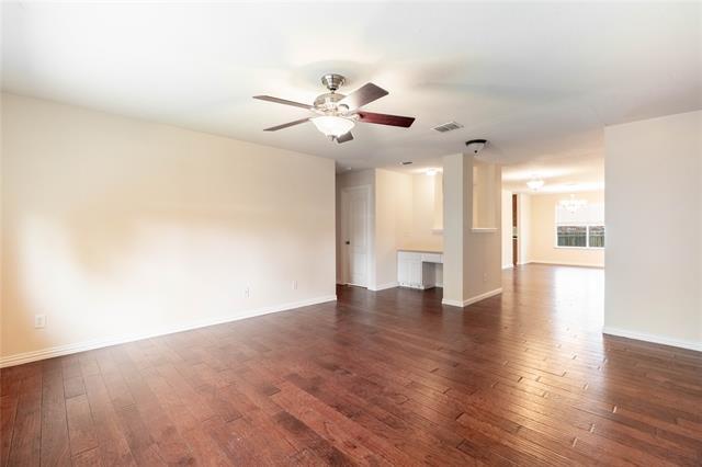 Building Photo - 2105 Sumac Dr