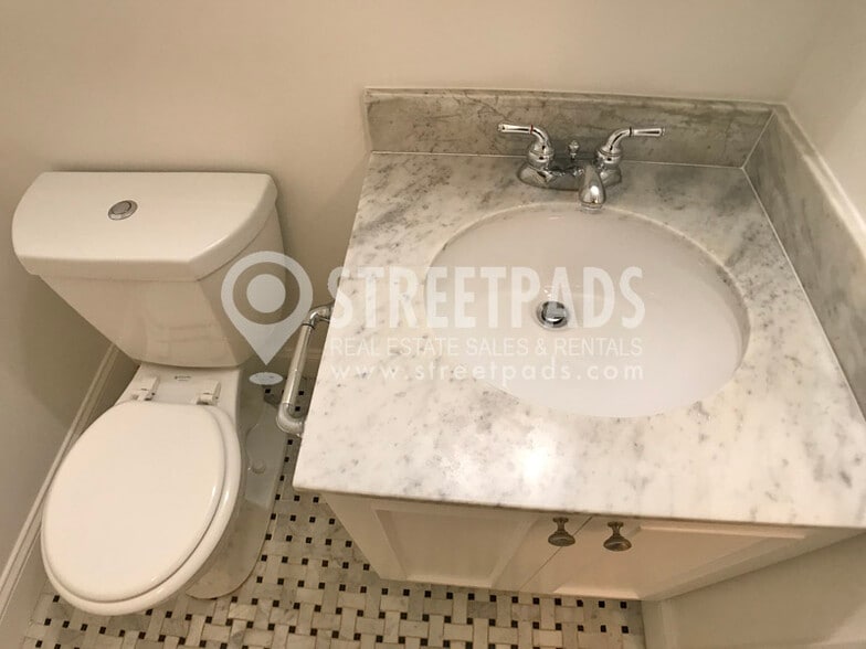 Building Photo - 55 Langdon St