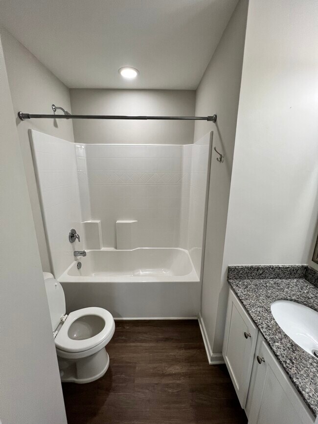 Building Photo - 117 Wheaton Ct