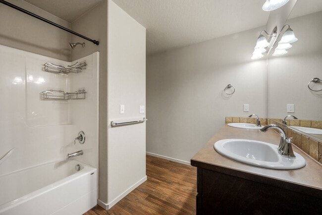 Building Photo - 3 bed 2 bath Rancher, Landings Community, CDA