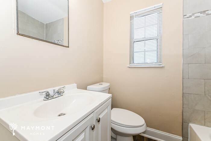 Building Photo - 4932 Tallyho Ave