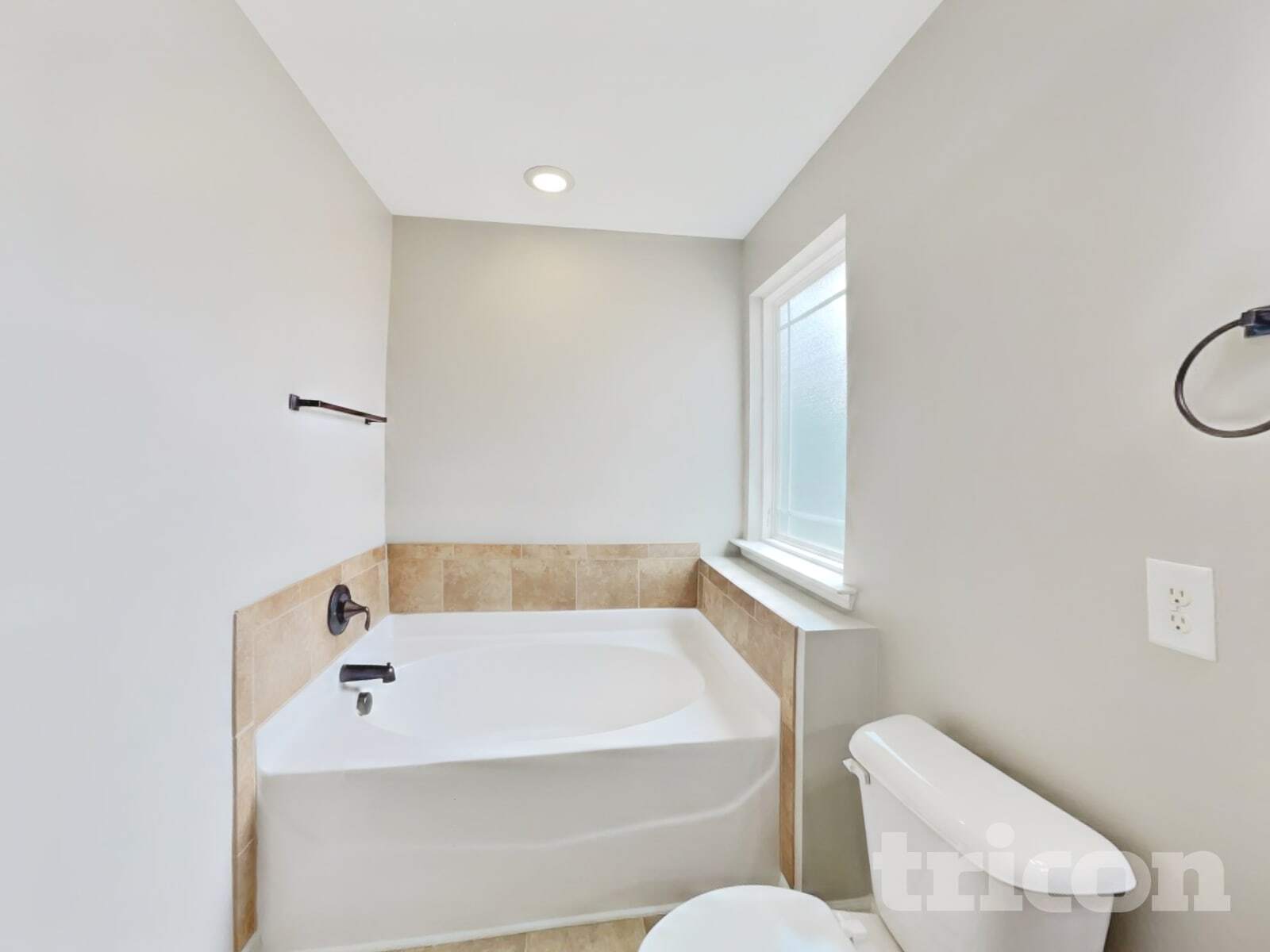 Building Photo - 31 Burr Oak Cir