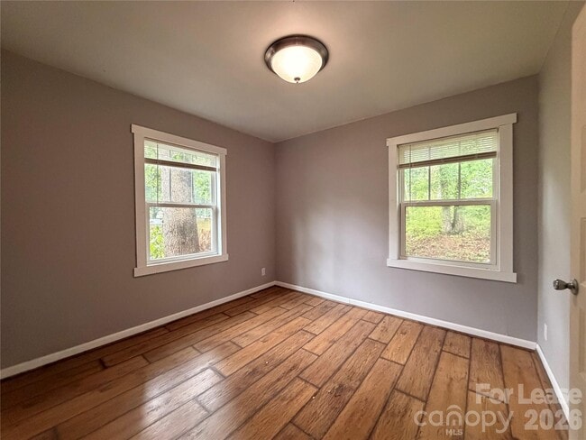 Building Photo - 825 Rodey Ave