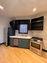 Building Photo - 42 Van Wagenen Ave