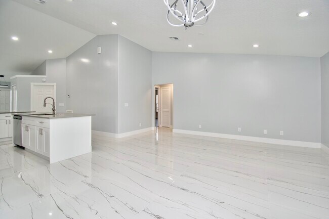 Building Photo - 14193 80th Ln N