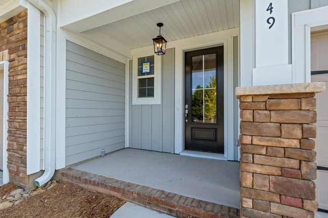 Building Photo - 49 Hensley Rd