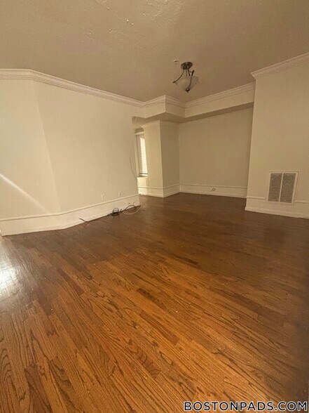 Building Photo - 712 Shawmut Ave