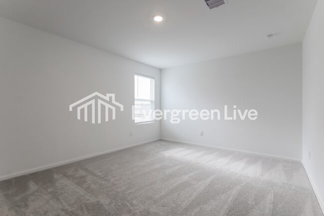 Building Photo - 19747 US-59