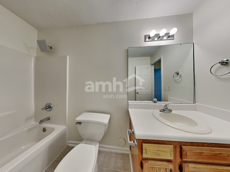 Building Photo - 550 Orchard Ridge Ln
