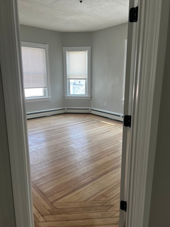 Building Photo - 2039 Pleasant St