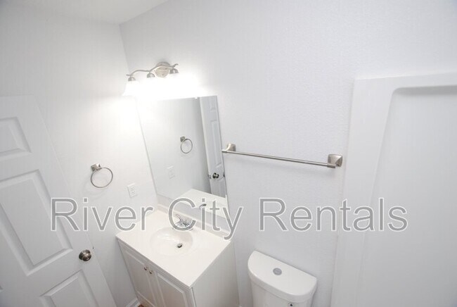 Building Photo - 5749 Silver Sands Cir