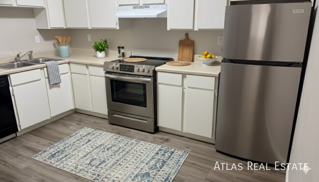 Building Photo - 4340 Ericson Dr