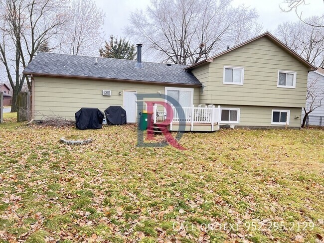 Building Photo - 7808 Emerson Ave N