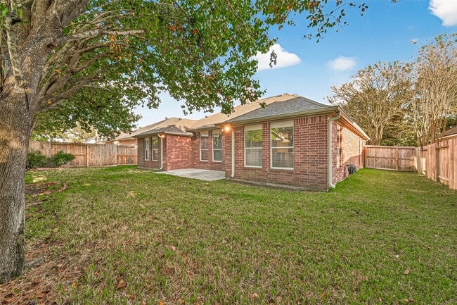 Building Photo - 26414 Suffield Glen Ln