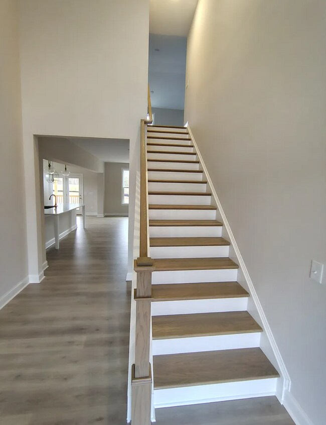 Building Photo - 7906 Pine St