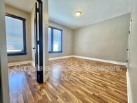 Building Photo - 326 E Washington St