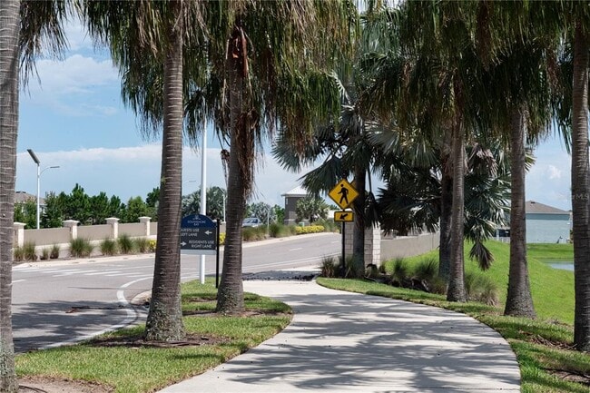 Building Photo - 16619 Mooner Plank Cir