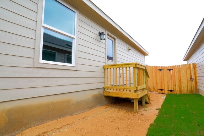 Building Photo - 4220 Revetment Way