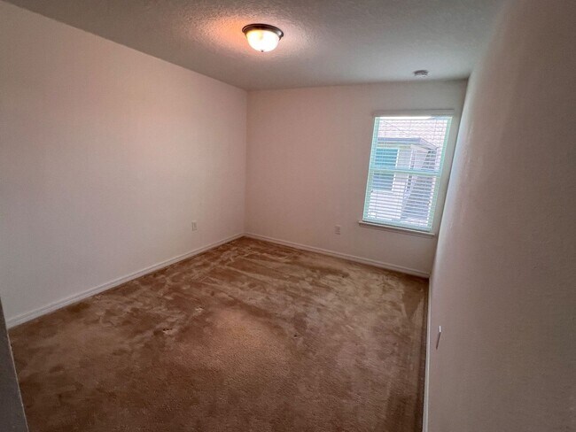 Building Photo - 1530 Stone Arrow Ct