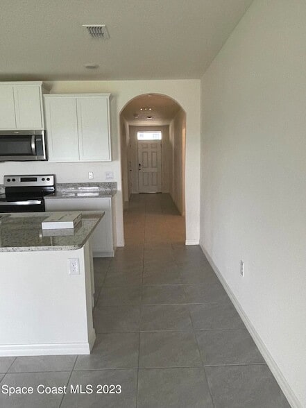 Building Photo - 2194 Farmhouse Rd SE