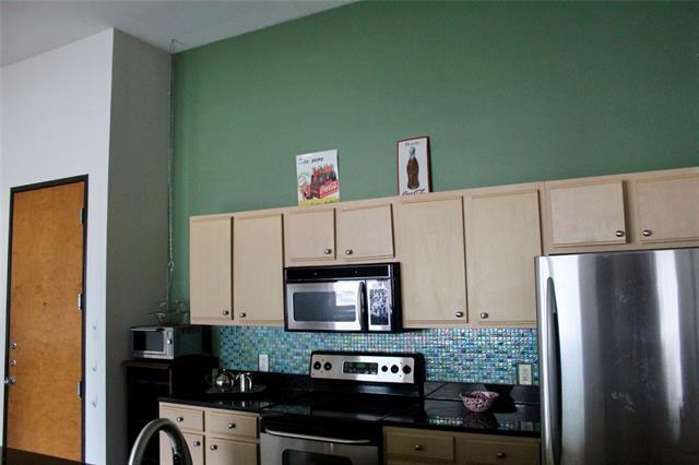 Building Photo - 2502 Live Oak St