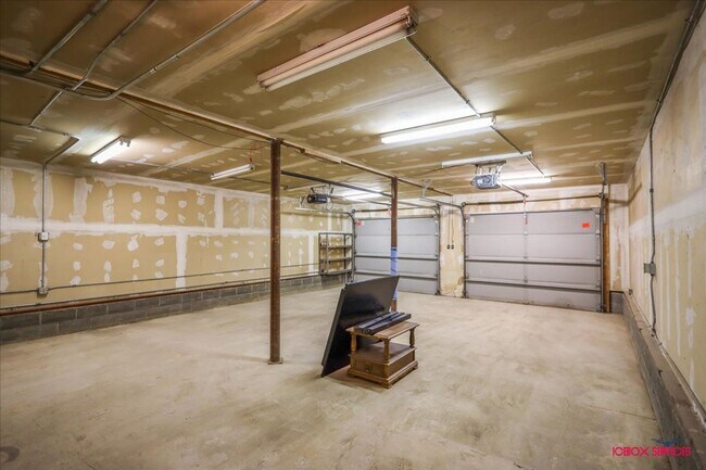 Building Photo - 2BD | 2BA Nestled on a Cul-De-Sac