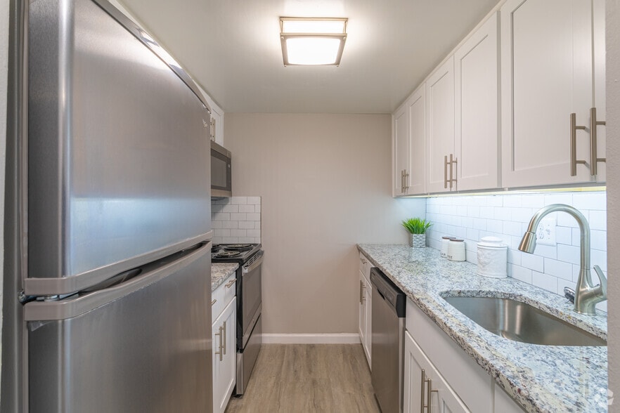 Hidden Creek Apartments 70 Hobart Dr Newark DE 19713 Apartment Finder