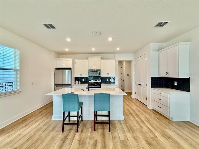 Building Photo - 2031 Wild Heron Ct