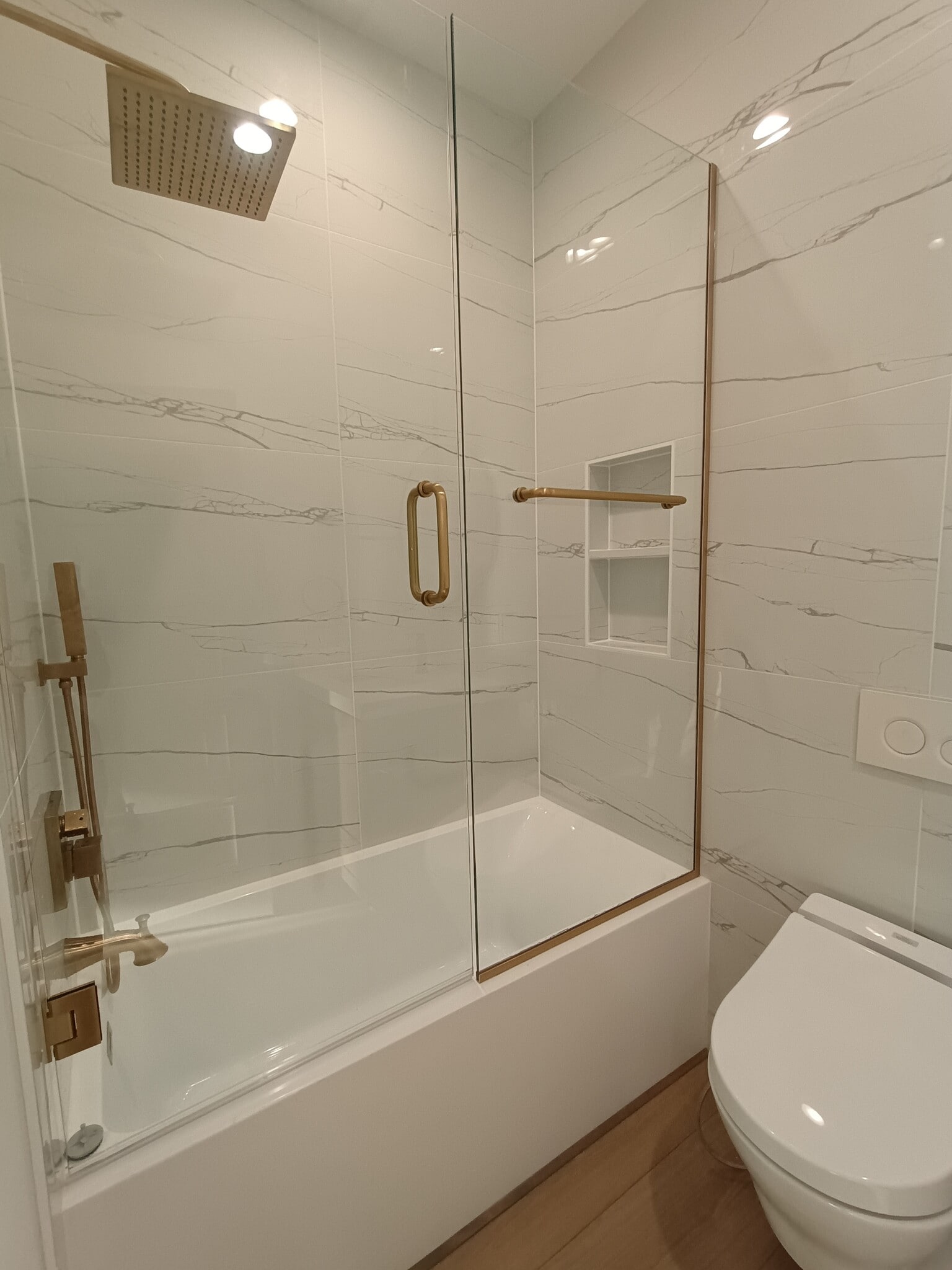 Building Photo - 1815 G St