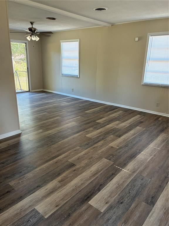 Building Photo - 470 SW Dove St