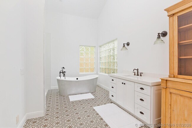 Building Photo - 2898 Polo Island Dr