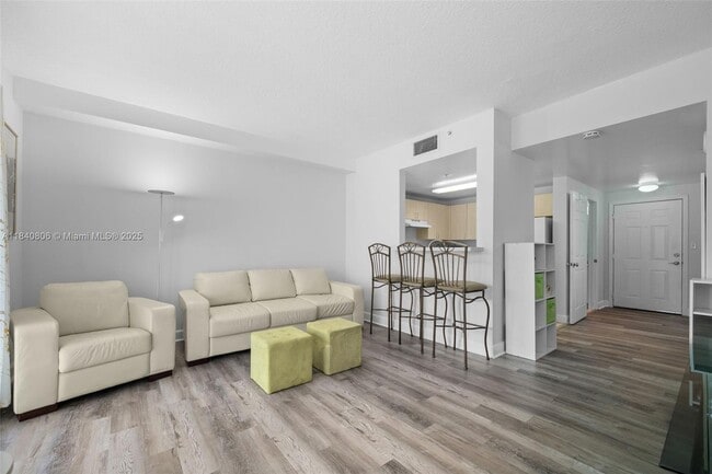 Building Photo - 50 Menores Ave