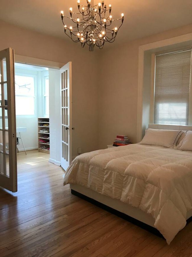 Building Photo - 1901 Columbia Rd NW