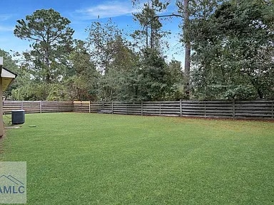 Building Photo - 669 Windhaven Dr